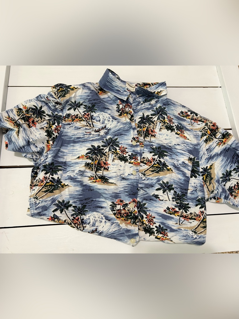 Old Navy Boy’s Tropical Island Print Button-Up Shirt Summer Break Vacation Beach